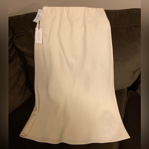 Aritzia color birch Slip Midi Skirt - Picture 3 of 6